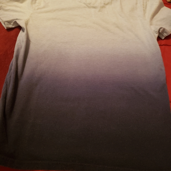 Very cute small Hollister gray and blue t shirt. - Picture 4 of 4
